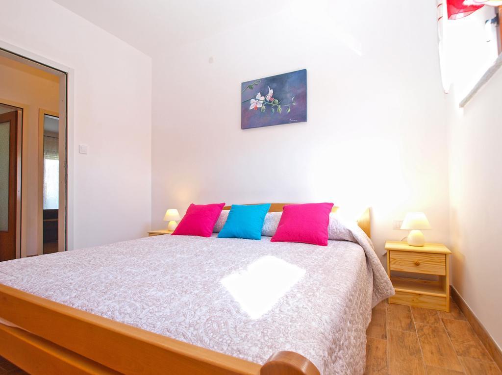 Apartment Snezana 1200 Fažana Dış mekan fotoğraf
